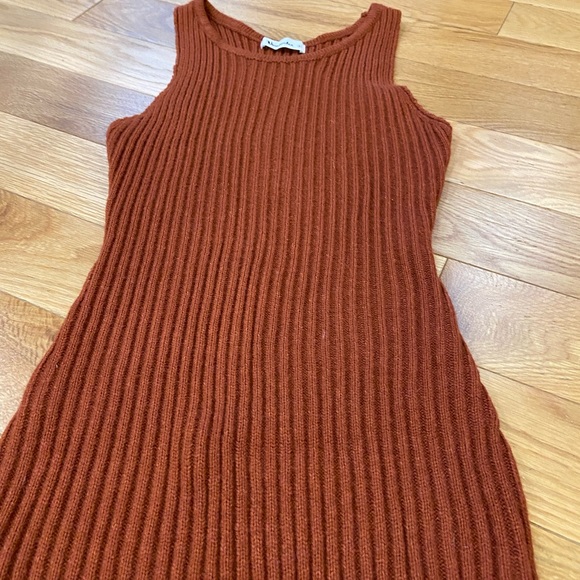 Vernacular Sweater Dress - Picture 2 of 4